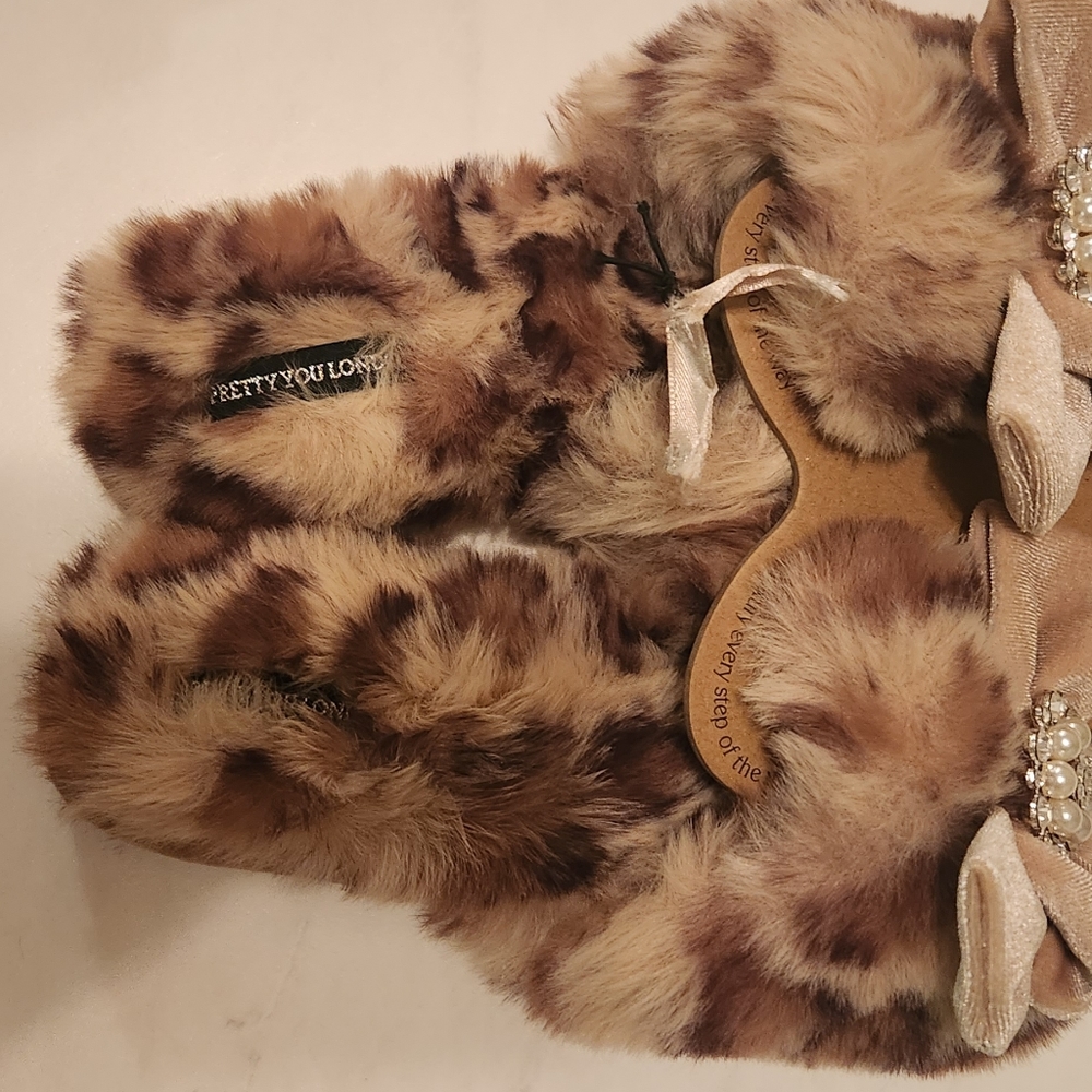 Peep-toe furry bedazzled slippers